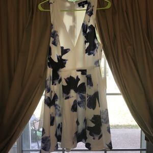 Lulus blue floral dress